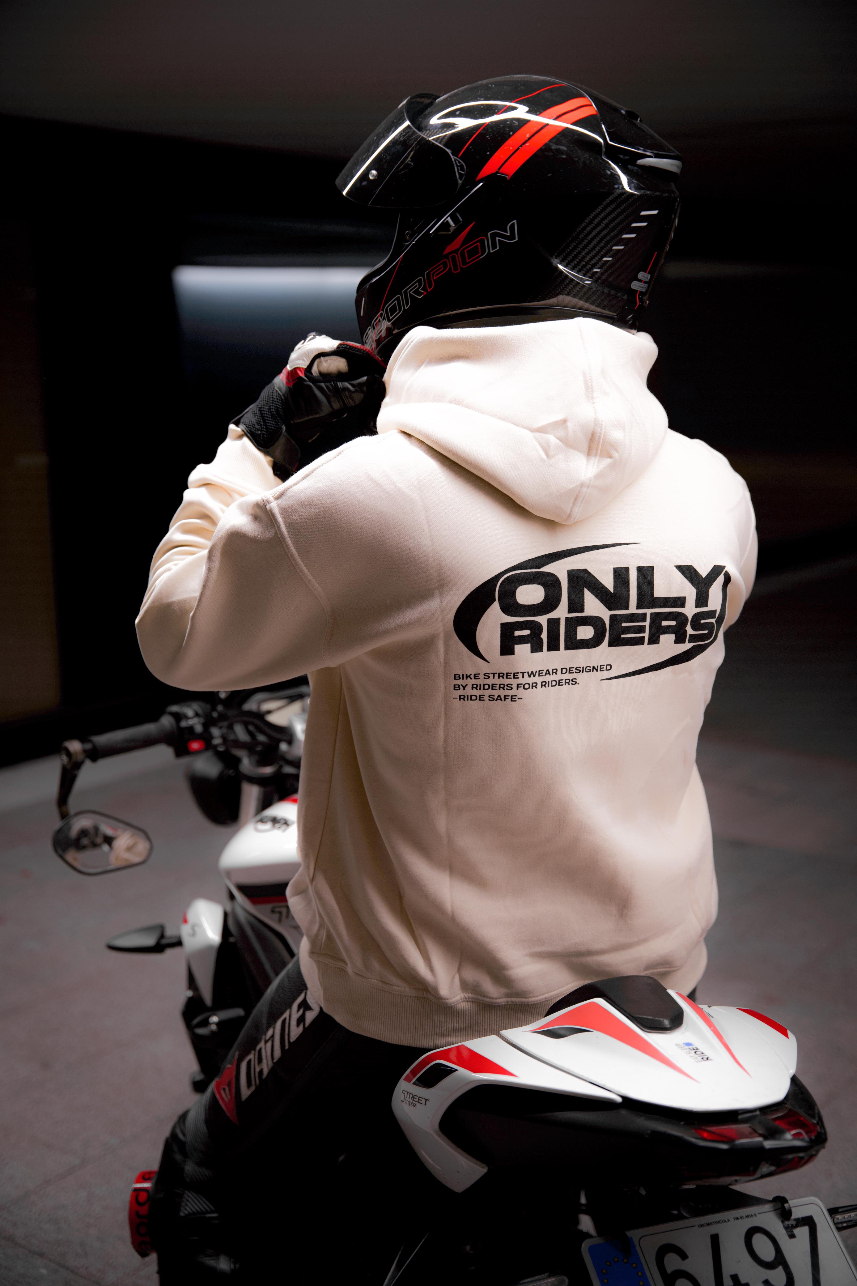 ¡RESTOCK! ONLY RIDERS HOODIE - BLACK