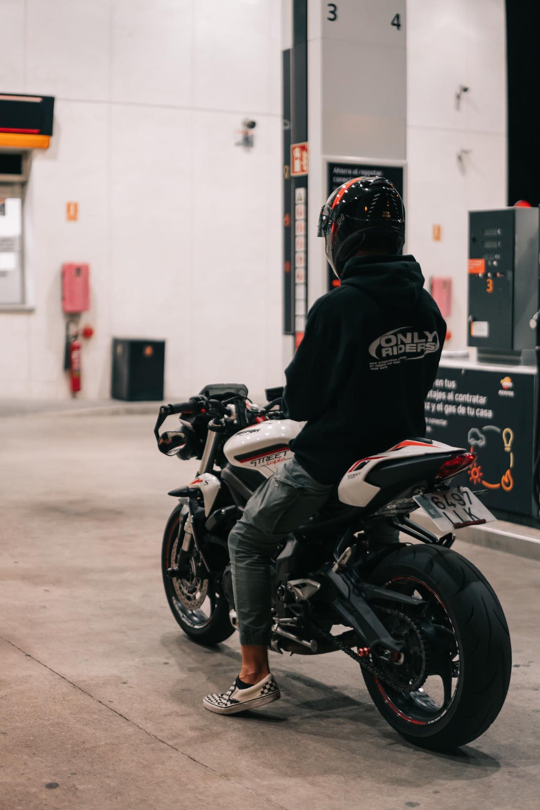 ¡RESTOCK! ONLY RIDERS HOODIE - BLACK