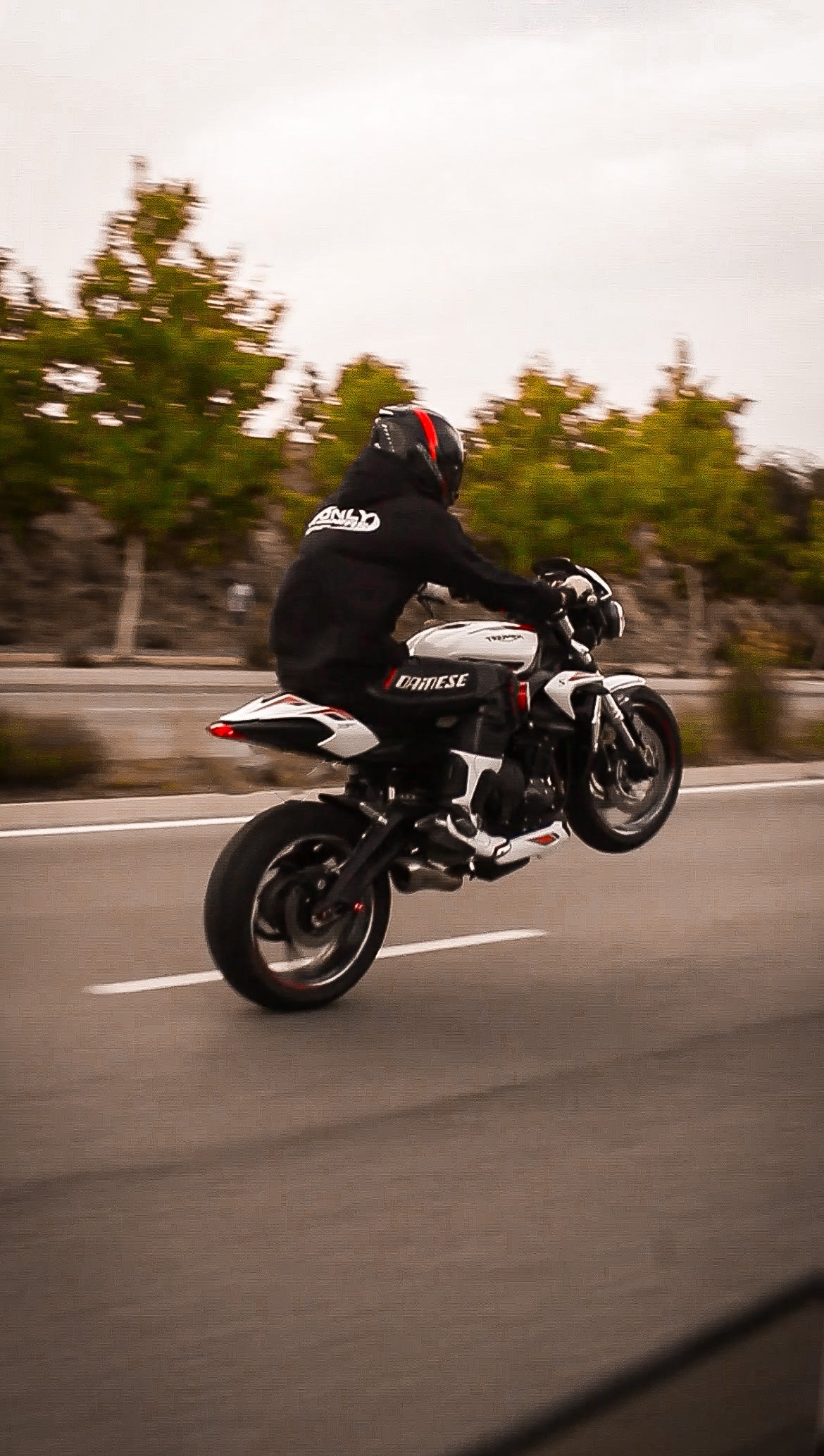 ¡RESTOCK! ONLY RIDERS HOODIE - BLACK