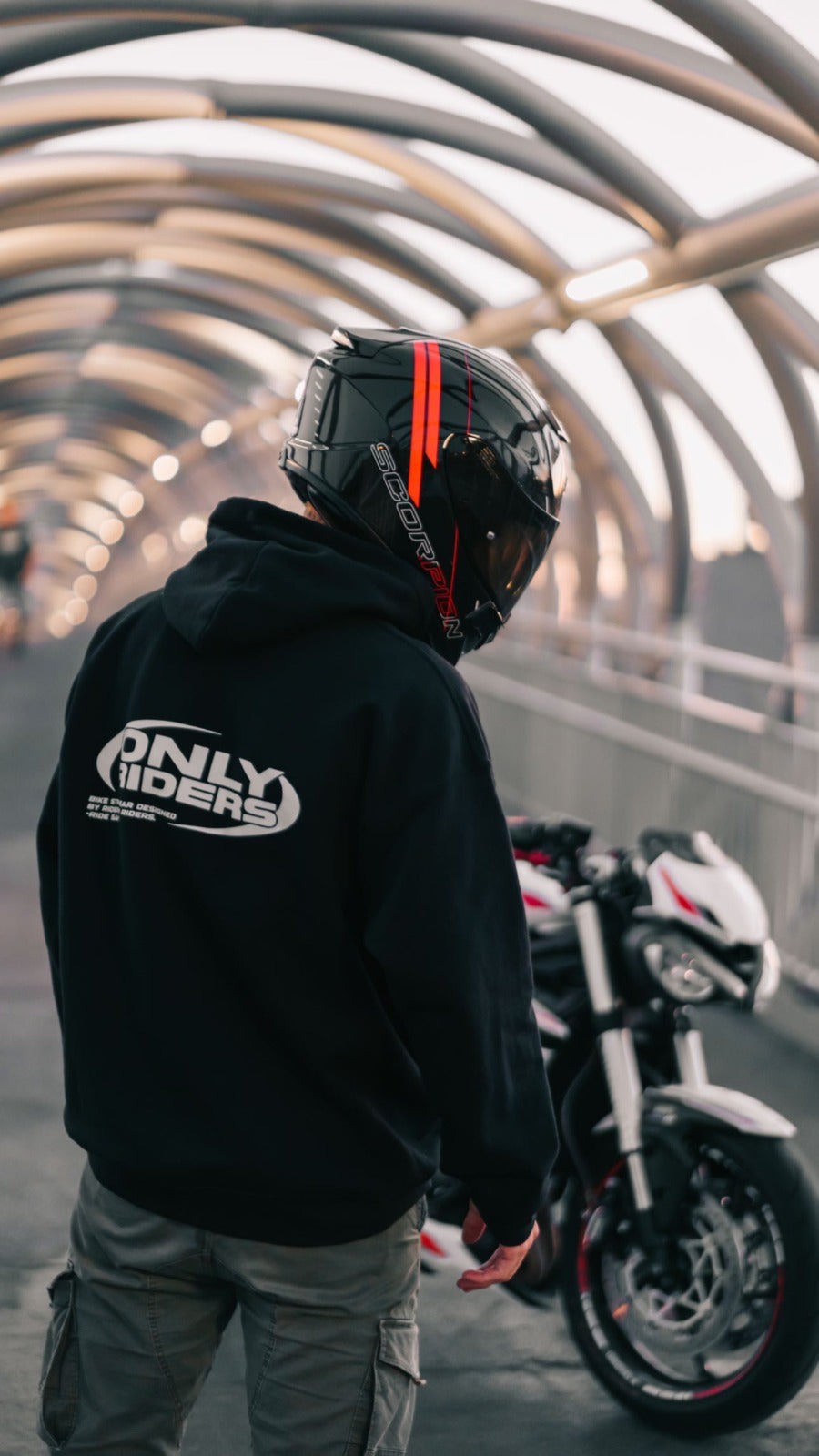 ¡RESTOCK! ONLY RIDERS HOODIE - BLACK